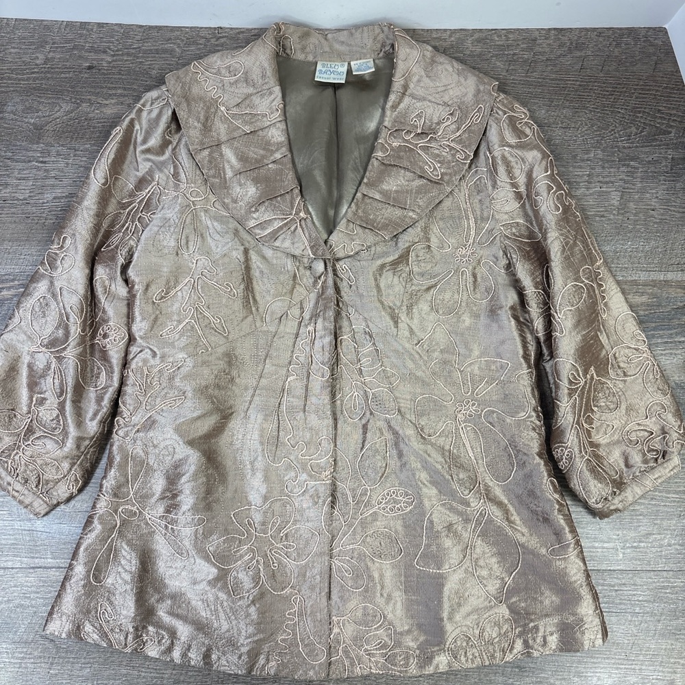 ✨Bleu Bayou 100% Silk Embroidered Jacket (Size S)